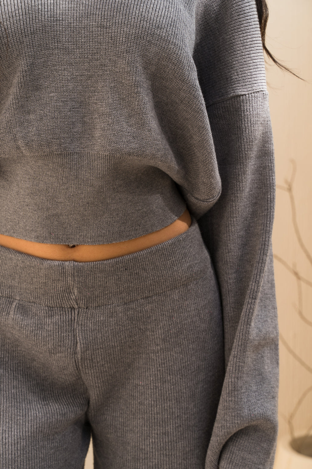 L’Essence Set-Grey